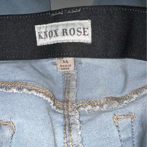 Knox Rose 14,color block Embroidered sides comfort waistband stretch skinny jean - Picture 7 of 9